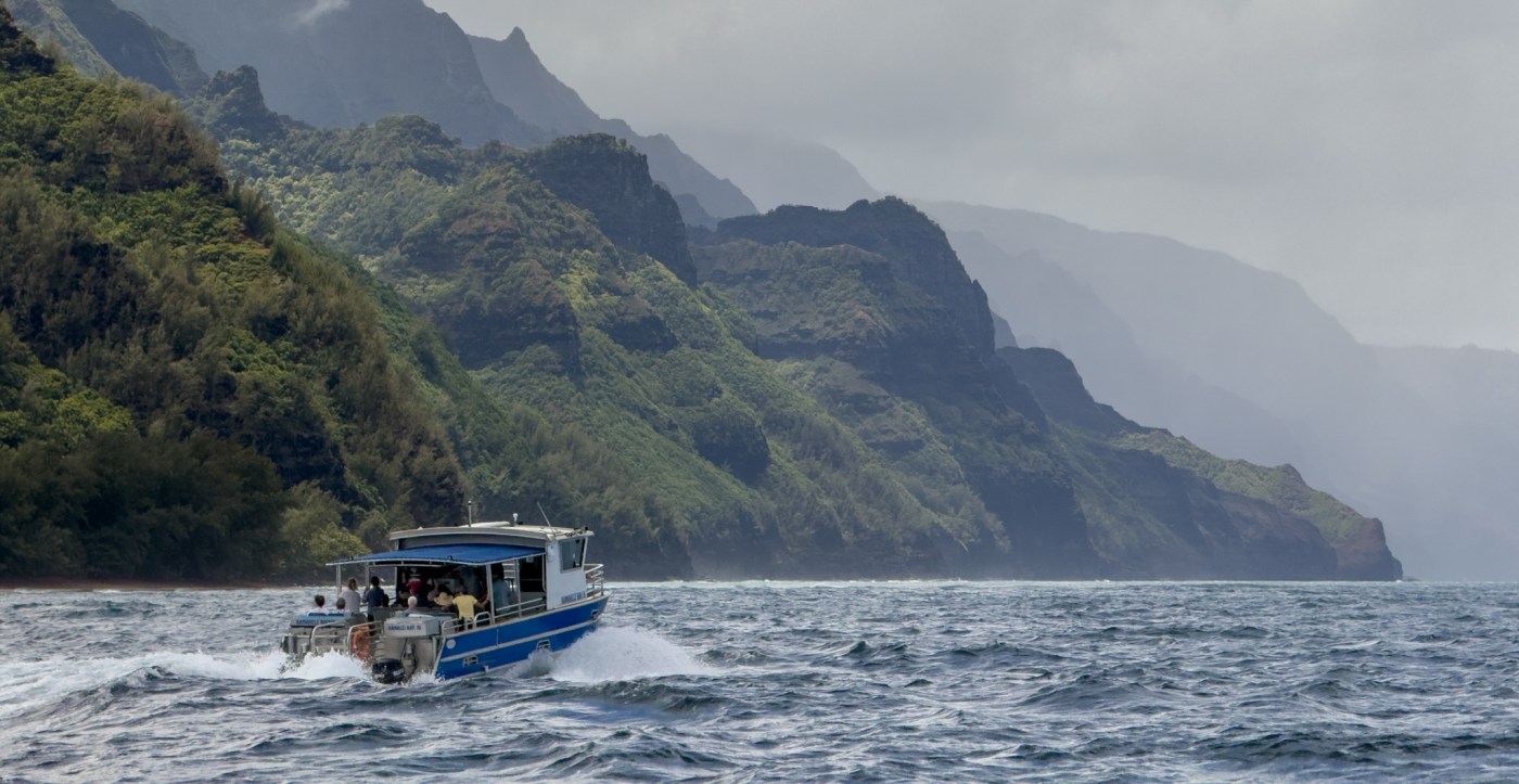 Winter and Fall Sightseeing Tours | Na Pali Catamaran